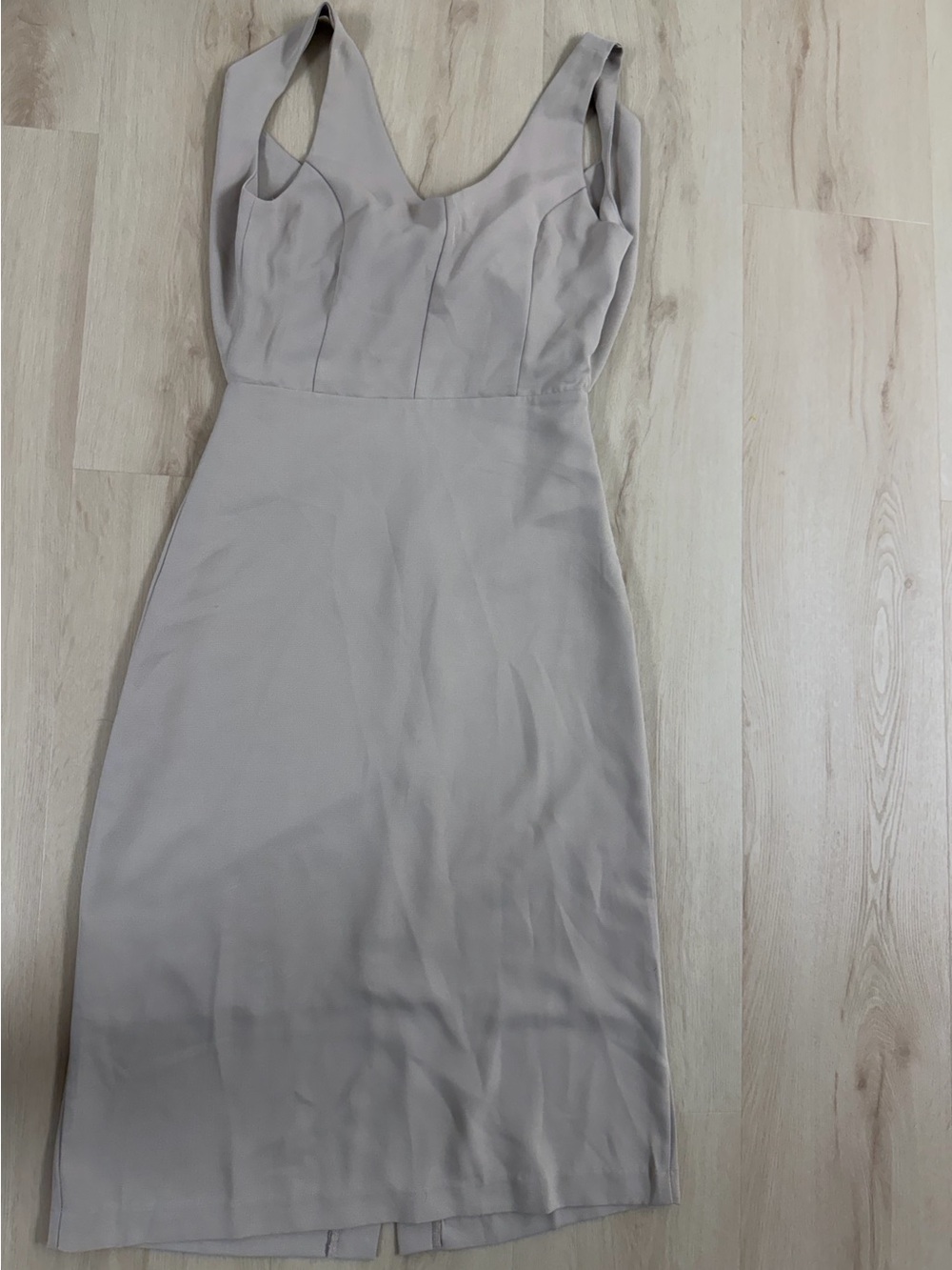 Mod Ref Sleeveless V-Neck Midi Dress in Taupe